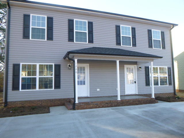 1200 Davis Street - 1